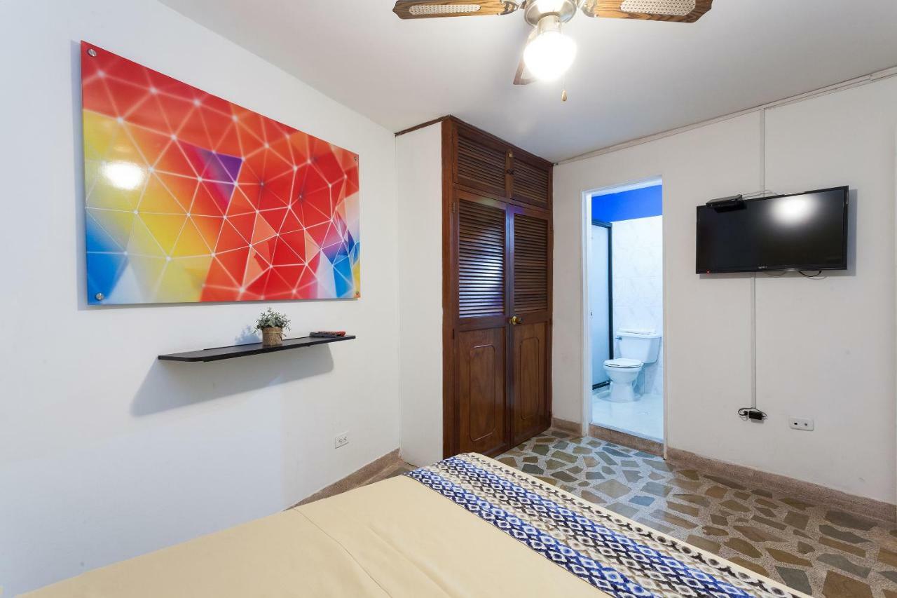 Apartment Amoblados Jg De La 70 Medellin